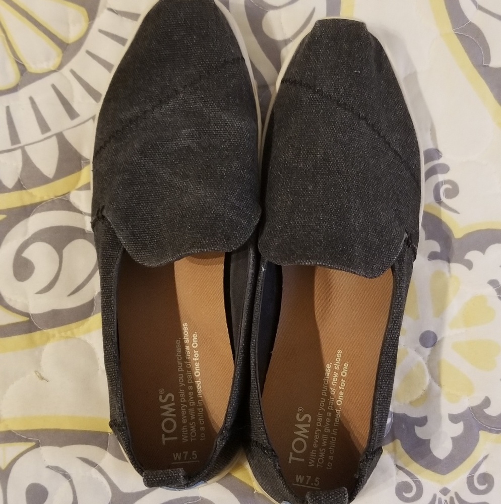 Tom's Slipons